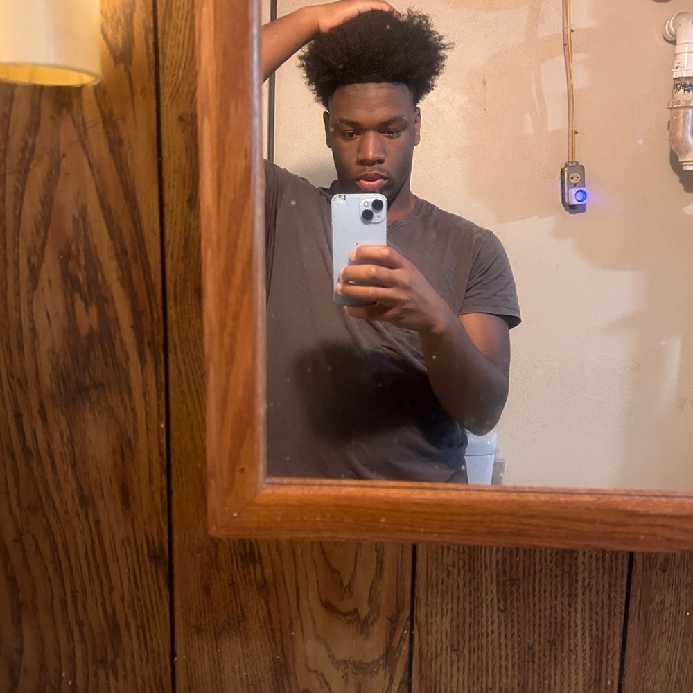 Meet your Posher, Darius